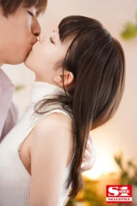 初挿入シーンのドキドキ映像で心臓バックバク！S1女優の初体験大放出