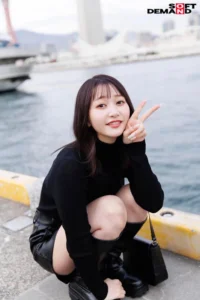 色白美顔女子大生の初撮りAVレビュー