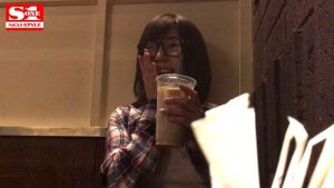 AVデビューまでの1年間を密着取材したドキュメンタリー